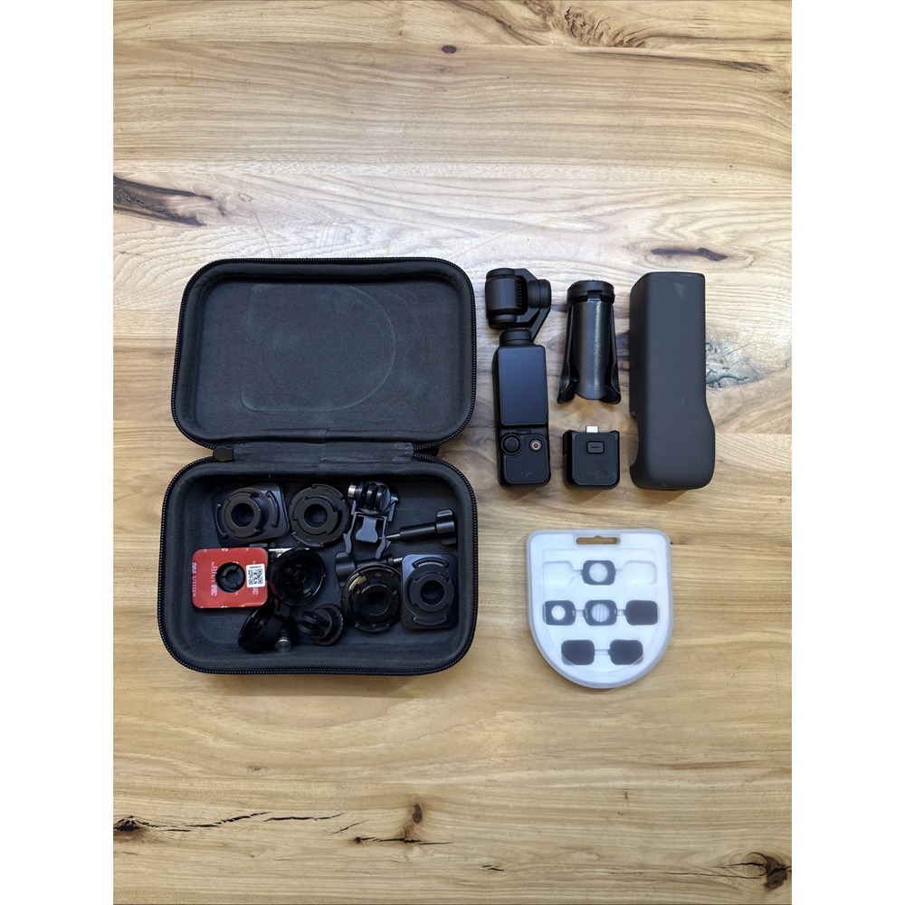 DJI Osmo Pocket Handheld 3 Axis Gimbal Stabilizer W/Battery, Accessories & Case
